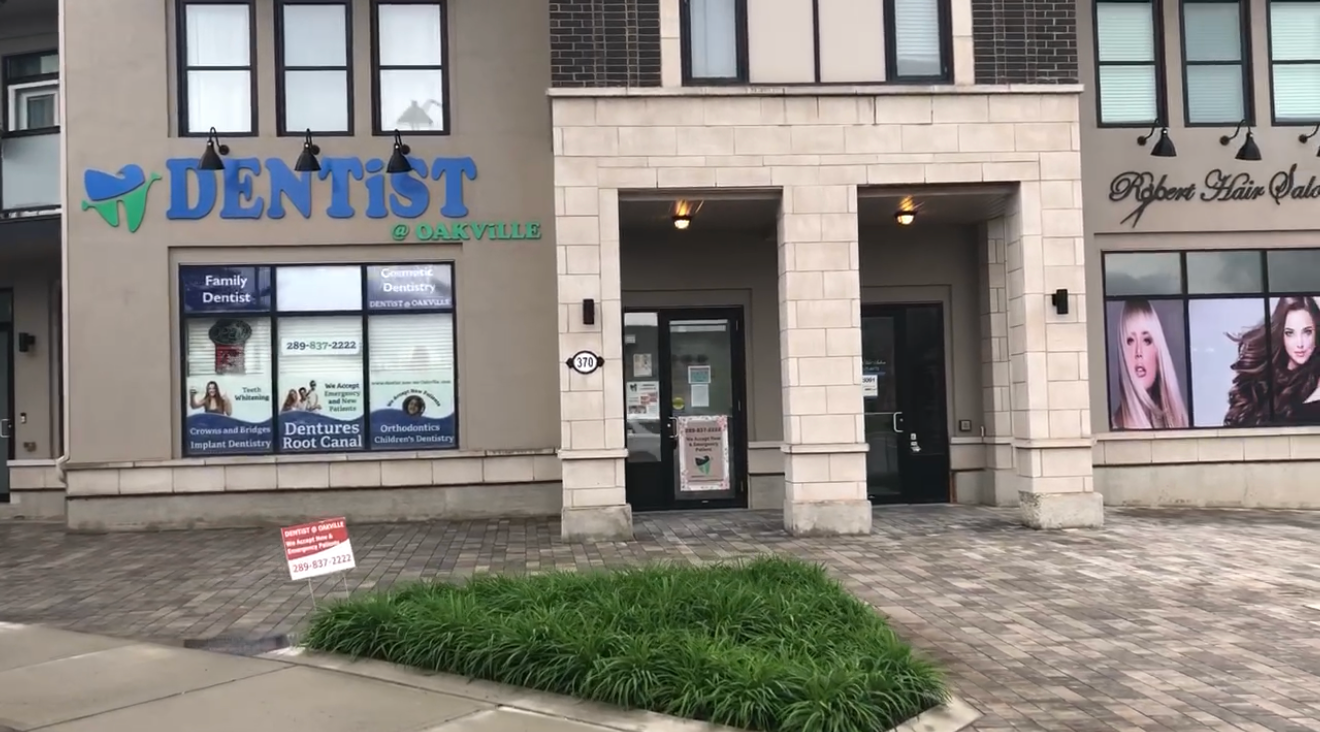 Dentist @ Oakville clinic exterior